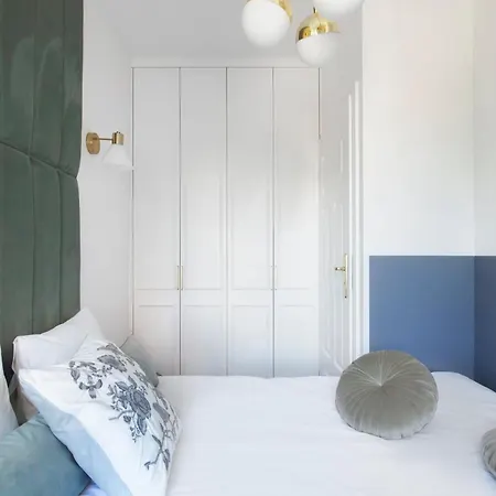 Elite Heart Of The Old Town *