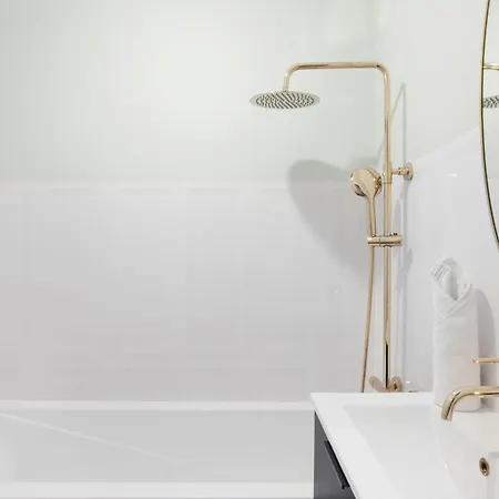 Elite Heart Of The Old Town