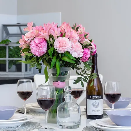 Elite Heart Of The Old Town