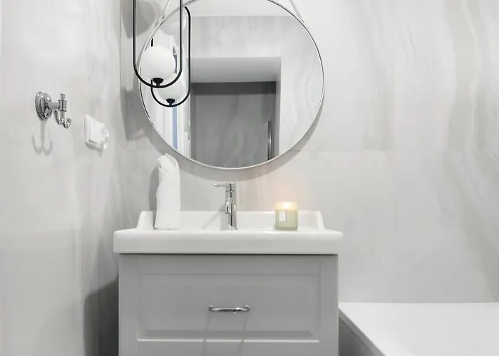 Elite Heart Of The Old Town