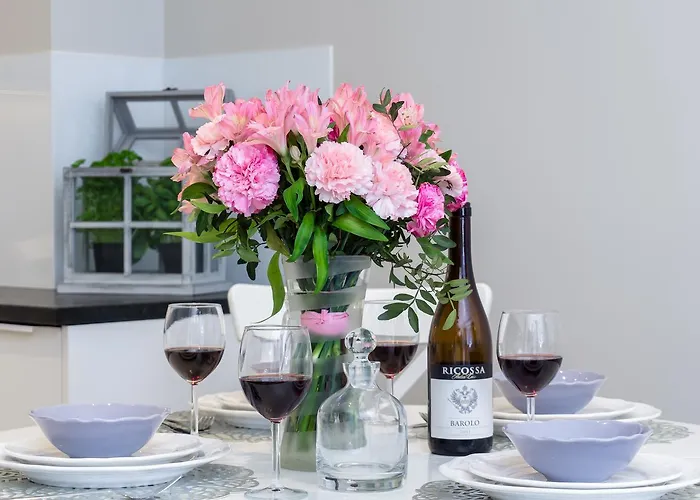 Elite Heart Of The Old Town