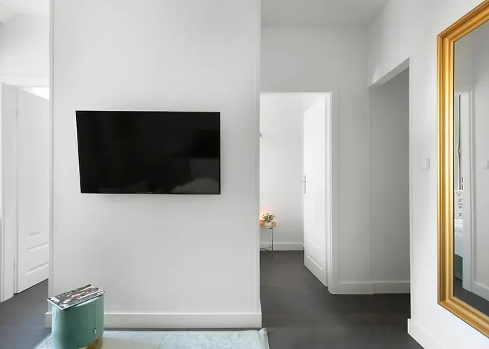 Elite Heart Of The Old Town *